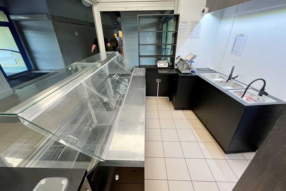Lokal handlowy C.H. „Warzywniak”, Promenada Niemena Tysiąclecie
