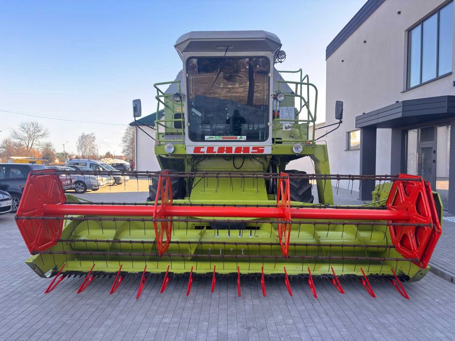 Комбайн Claas Dominator 86