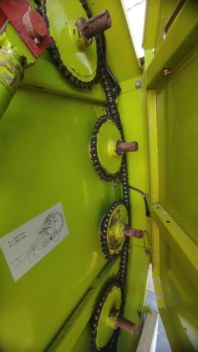 Прес підборщик рулонний Claas Rollant 44 S