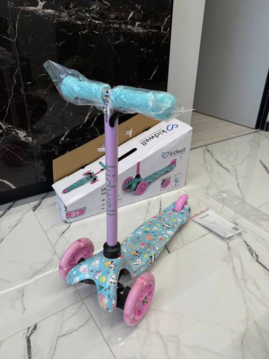 Самокат триколісний Kidwell Uno Happy для дівчинки рожевий бірюзовий