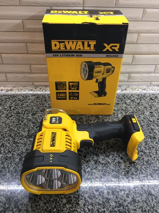 LED лампа фанарик dewalt 18V XR DCL043. 2025 рік