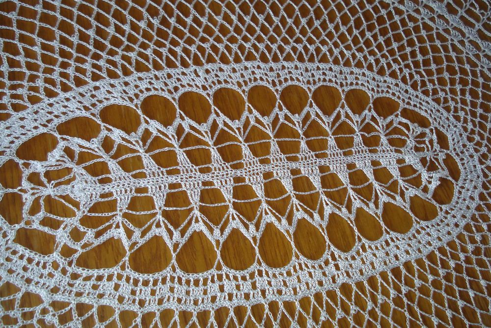 Piękny obrus owal szydełko 185x200