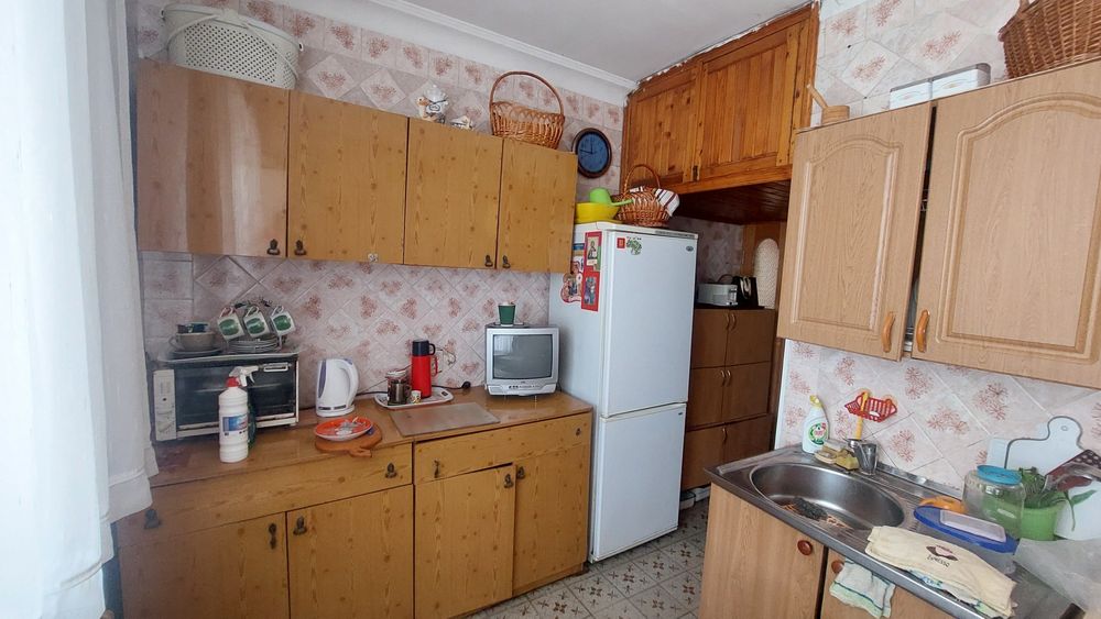 Продам 3-кімнатну квартиру. Вул.Покровська,6.