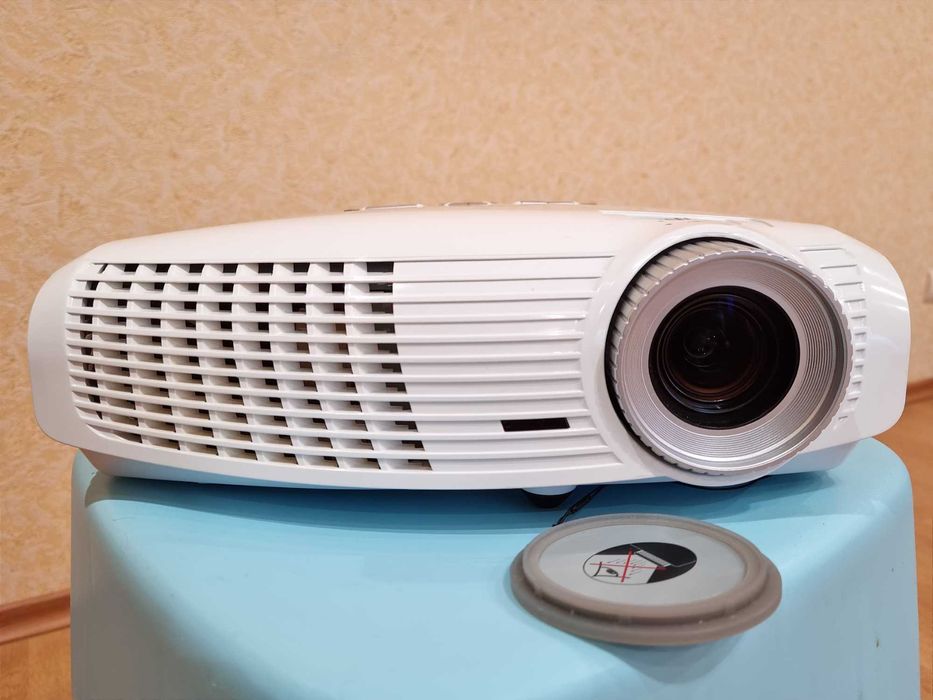 Проектор OPTOMA HD20 (FullHD)