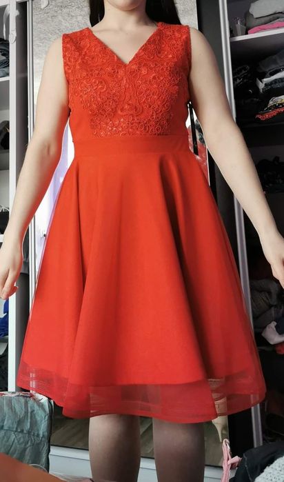 Czerwona sukienka przepiękna