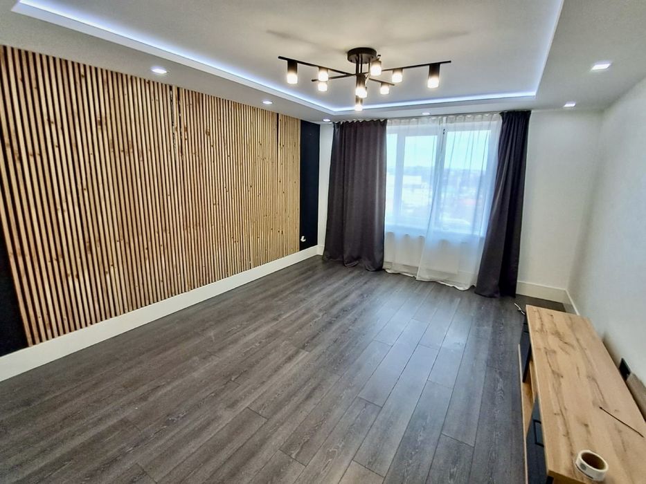 Продається 3-кімнатна 2-рівнева квартира в новобудові. Чортків