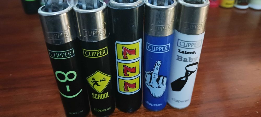 Lote 23 isqueiros Clipper