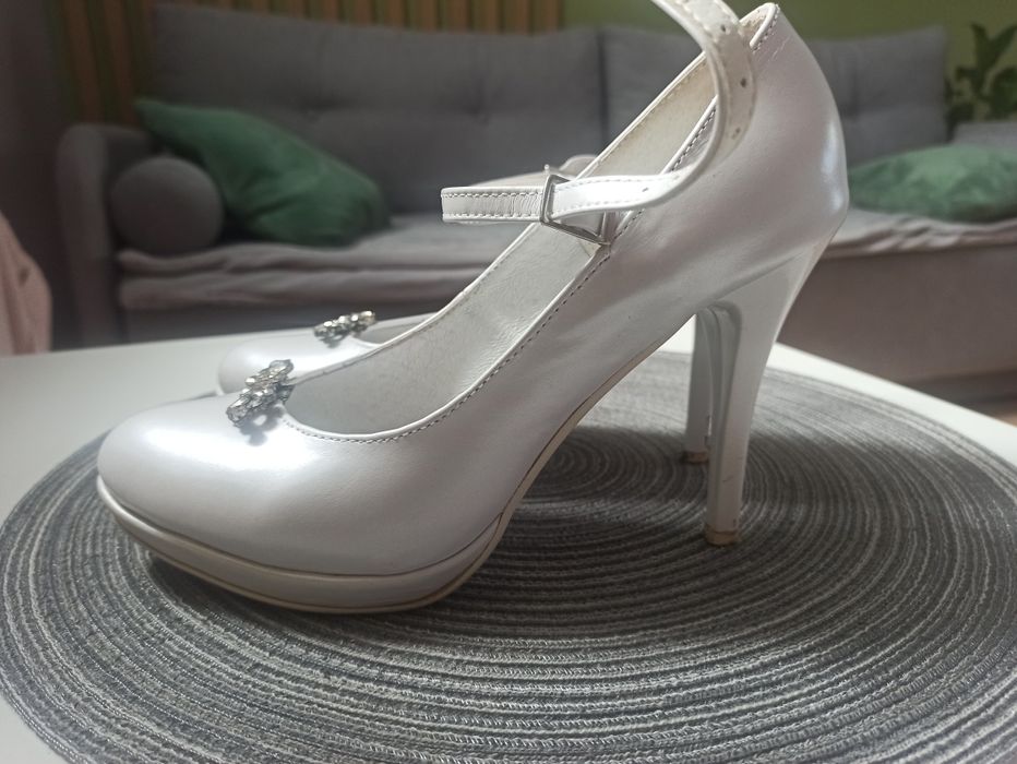 Skórzane buty ślubne