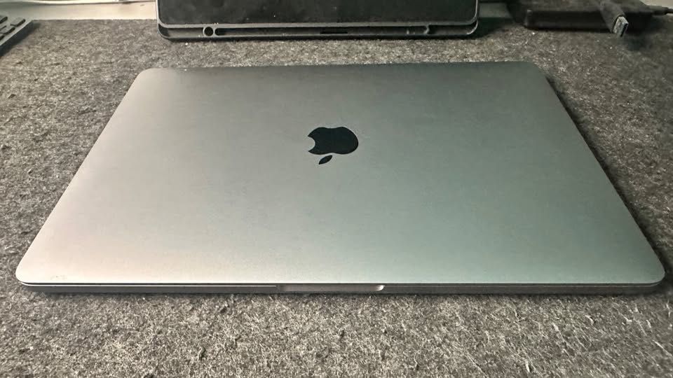 Macbook Pro 13 2019 Touch ID