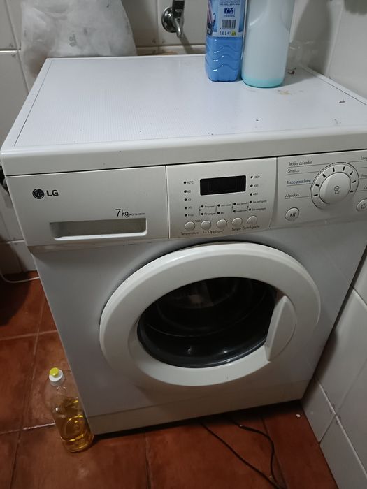 Máquina de lavar roupa LG modelo WD-10490TP