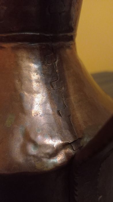 Jarro de cobre martelado artesanal  antigo