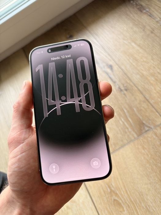 iPhone 15 pro 128GB Natural Titanium