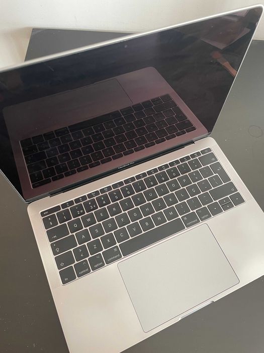 Macbook Pro 13 2017 i5 8gb