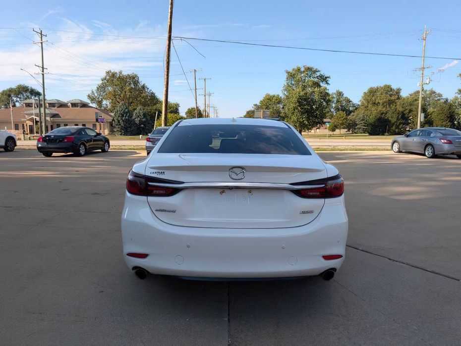Mazda 6 Signature      2018
