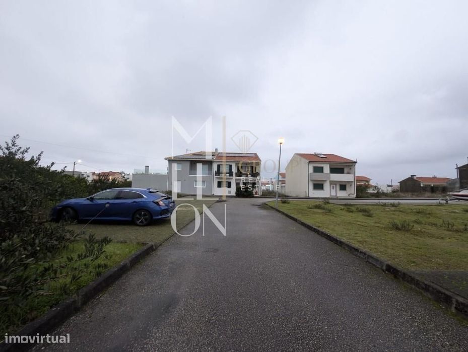 Lote para construção em altura (prédio de habitação) em São Jacinto, A