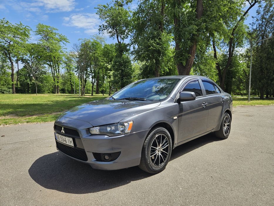 Продам Mitsubishi Lancer X ГАЗ-Бензин