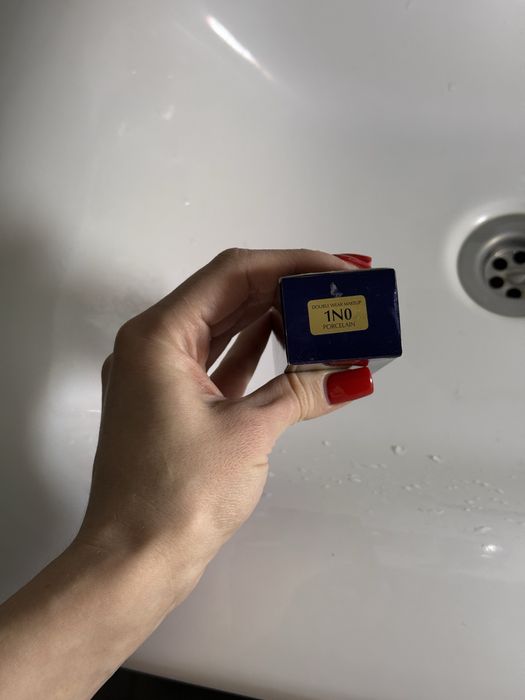 Тональний Estee Lauder