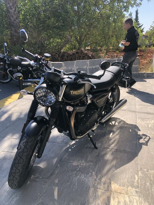 Triumph Bonneville 900cc