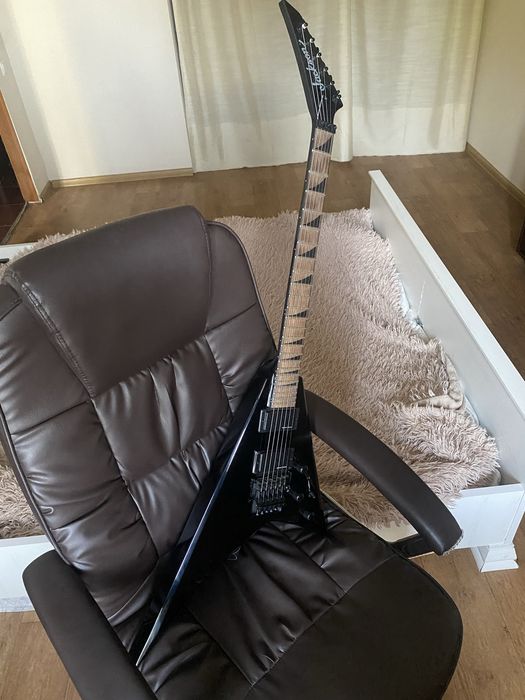 Продам Jackson RRX24