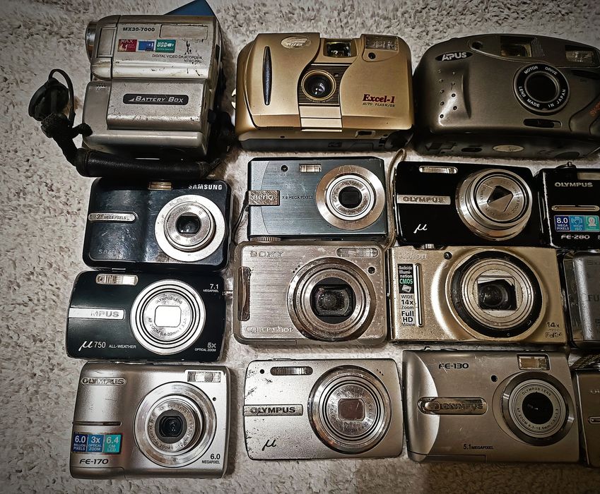 Лот цифрові фотоапарати під ремонт або на запчастини ціна 900 грн