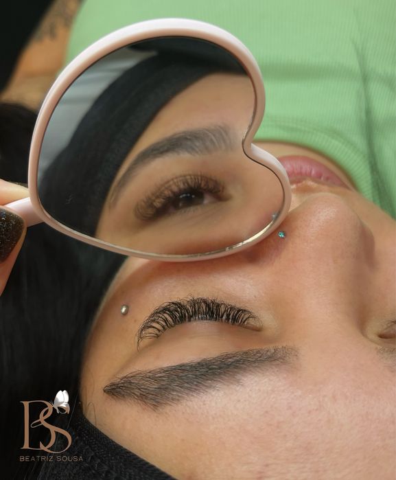 Extensão de Pestanas e Micropigmentação