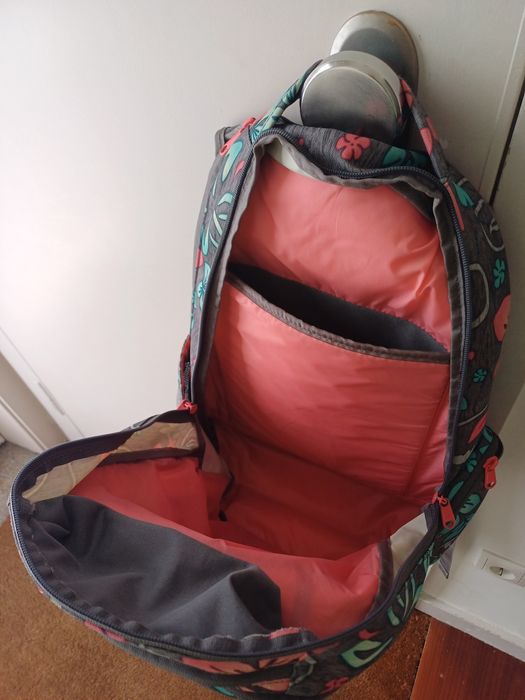 Dakine Frankie Mochila 26L e Estojo Escolar em ótimo estado