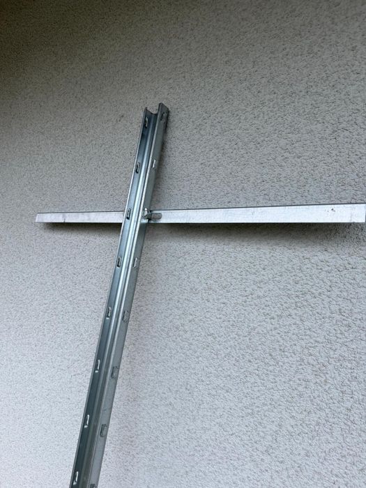 Słupki do winnic, rusztowania pod maliny, słupki do malin, winogrona