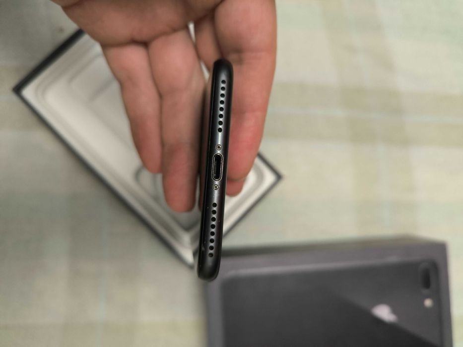 iPhone 8 Plus 64 ГБ Neverlock