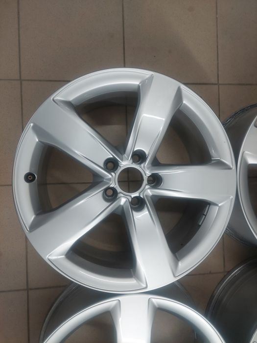 Оригінальні легкосплавні диски Volkswagen Skoda Audi Seat Mercedes-Benz R18 5×112