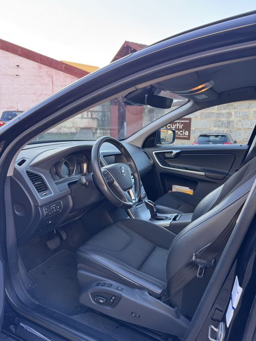 Volvo XC60 2.0 D Automático
