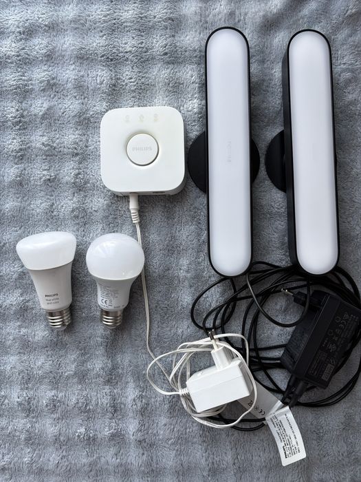 Zestaw Philips Hue most, 2 lampy, 3zarowki pilot i czujnik ruchu