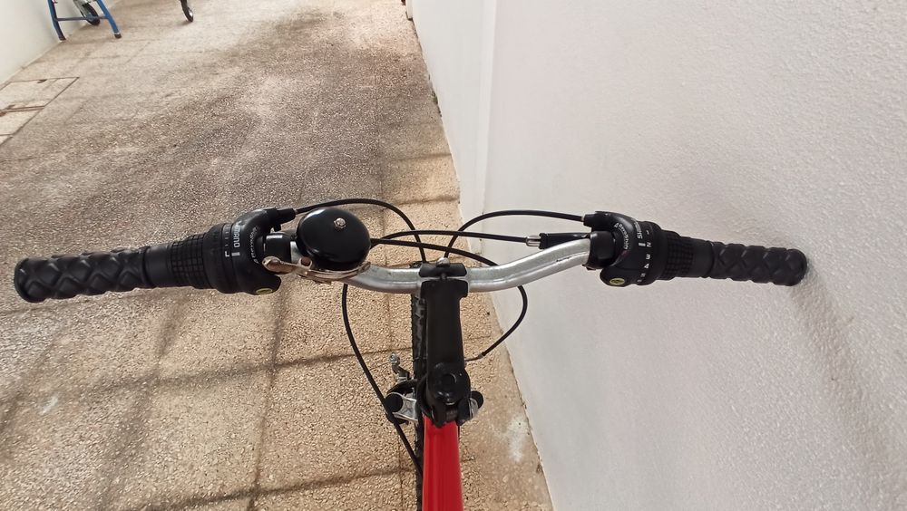 Bicicleta BTT roda 26 suspensão total