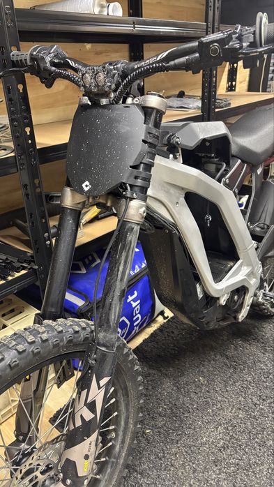 Surron Light Bee X 2023 72v 55ah 19kw