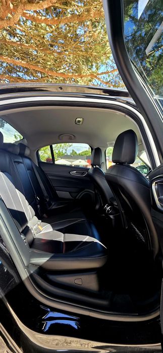 Alfa Romeu Giulia 2.2 Super