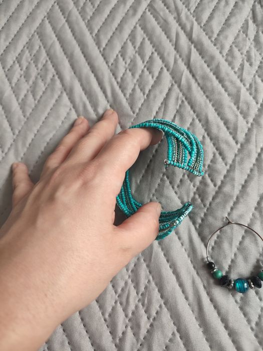 Sztuczna biżuteria bransoletka kolczyki