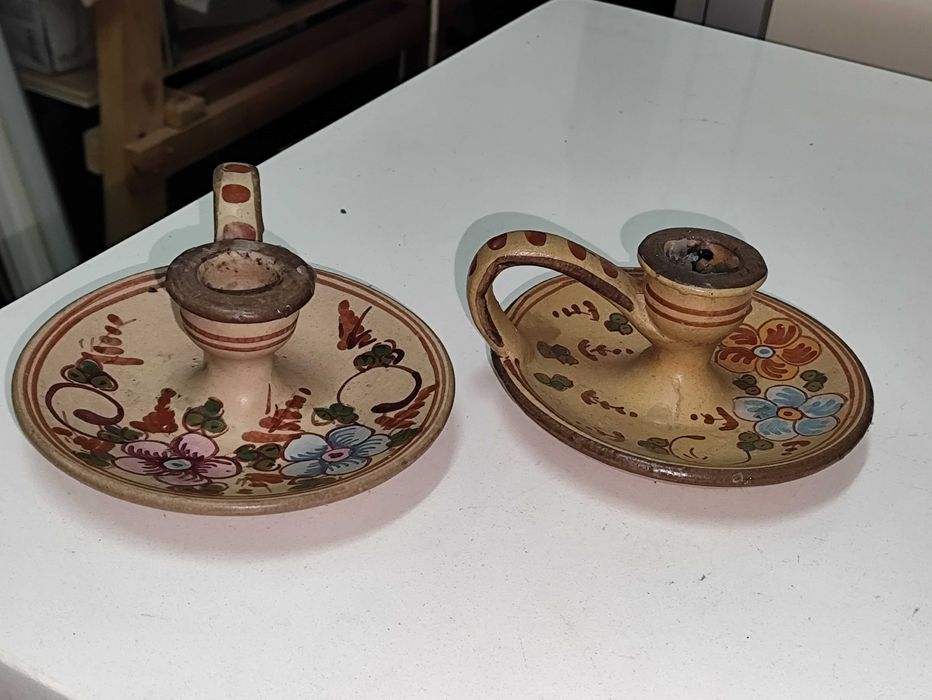 Antigo Par de castiçais em ceramica do algarve pintados a mao