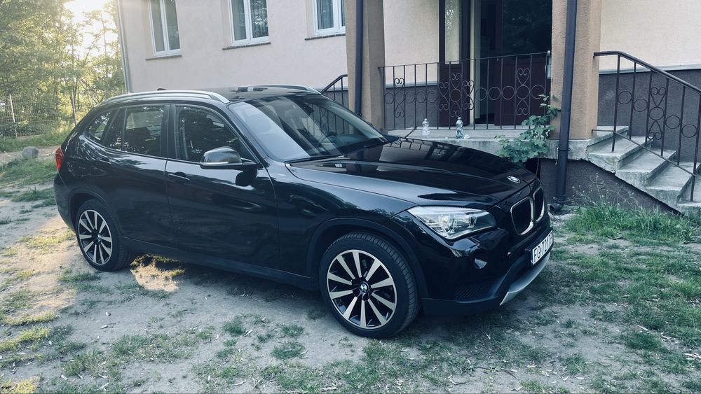 Sprzedam zadbane BMW X1 Xdrive (2012-2015)2.0 135kw 184km
