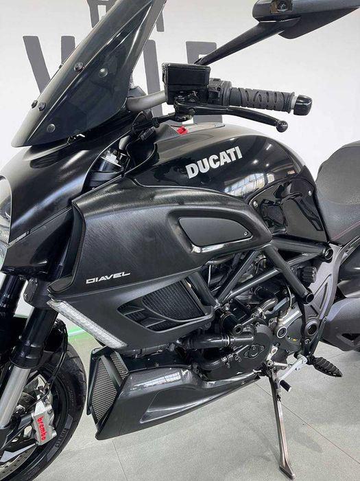 Мотоцикл Ducati diavel 1200