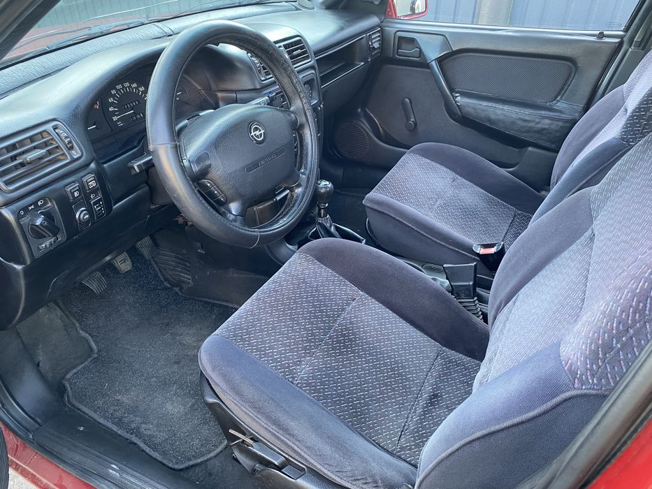 Opel Vectra A 2.0 газ/бензин