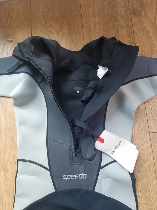 Pianka do nurkowania Speedo rozmiar M grubość 3mm