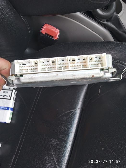 Блок управління двігателя Субару ej205