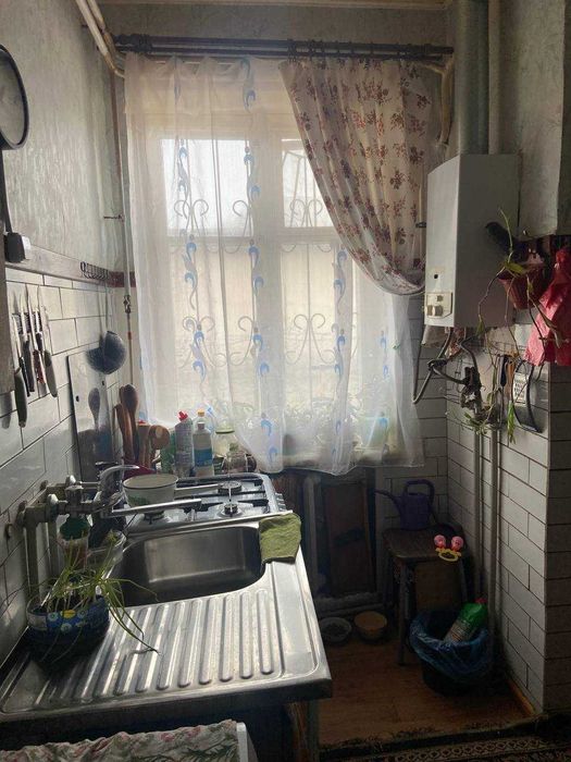 Продам 2 кімн. квартиру в районі Сєдова цегляний будинок