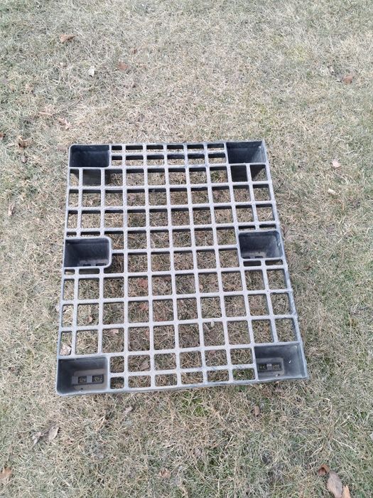 Palety plastykowa 120x80
