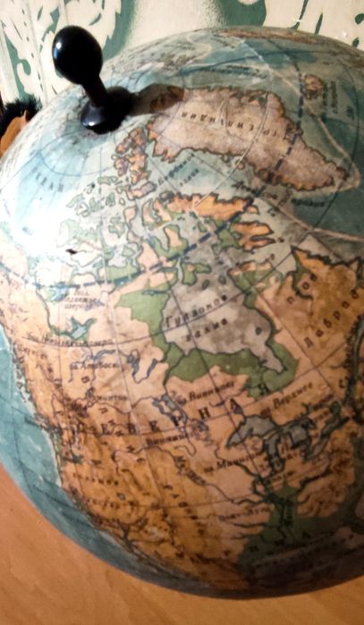 Глобус времён СССР