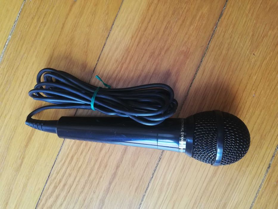 Microfones de várias marcas, 6 monos e 2 estéreos (desde 10€)