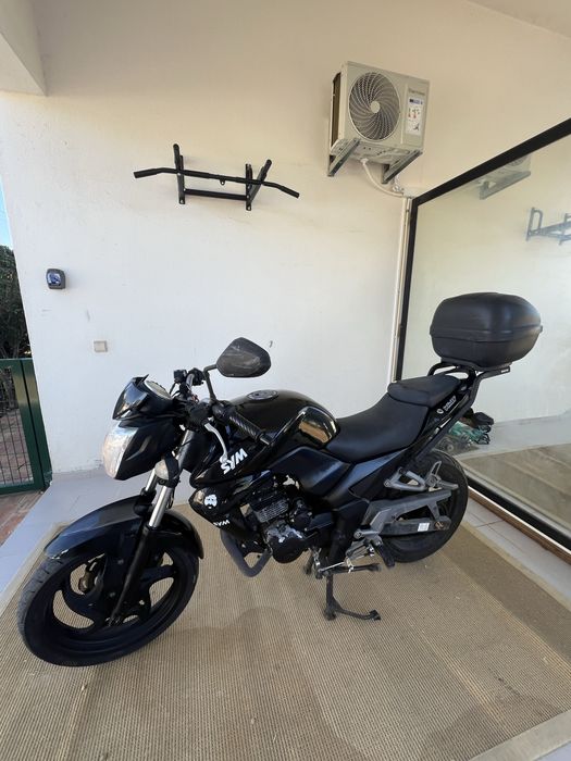 Sym Wolf 125cc com case incluida