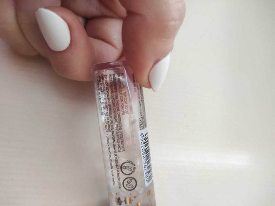 Matujący top coat do ust Bell