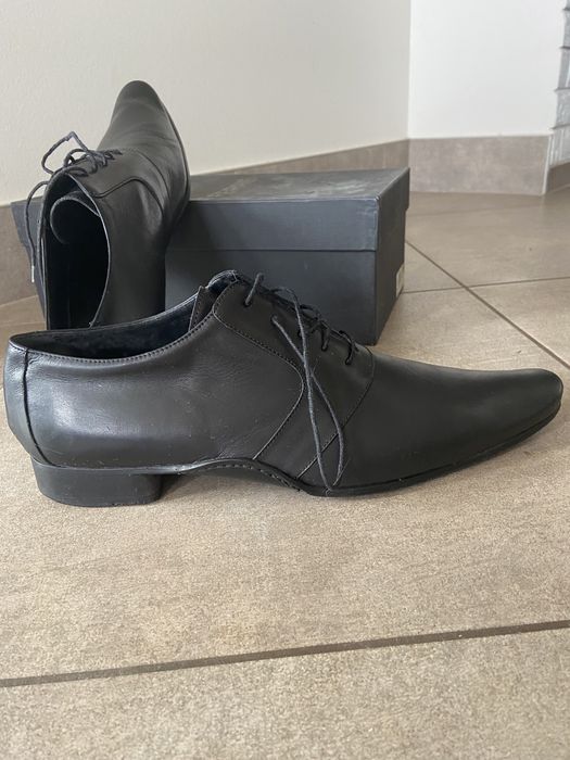 Продам шкіряні черевики туфлі Ferre