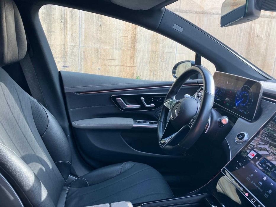 Mercedes- Benz EQS 450+