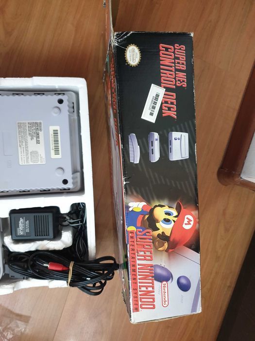 Ігрова приставка SNES SUPER NINTENDO JR USA з коробкою